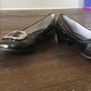 Patent leather flats